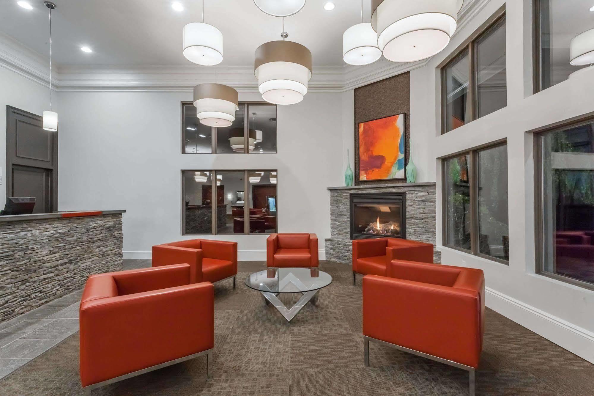 Ramada By Wyndham Rock Hill At Sullivan Center Εξωτερικό φωτογραφία