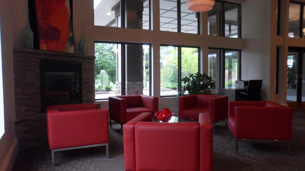 Ramada By Wyndham Rock Hill At Sullivan Center Εξωτερικό φωτογραφία